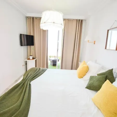 Apartment - 1 Bedroom With Pool - 00500 *